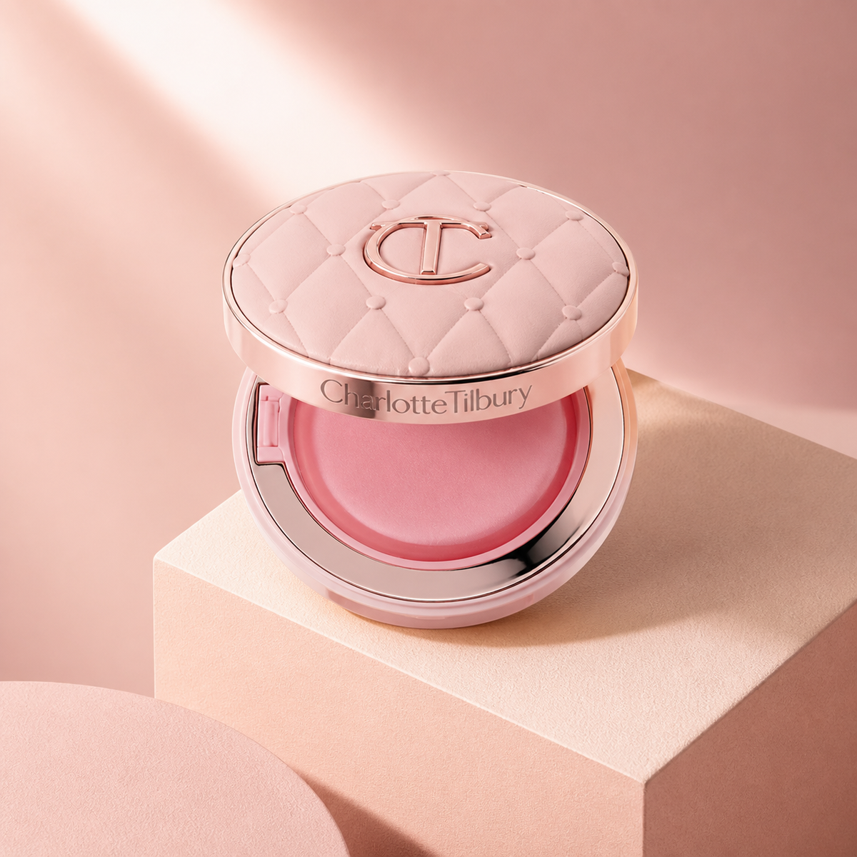 charlotte tilbury PILLOW TALK BEAUTIFYING CUSHION FOUNDATION